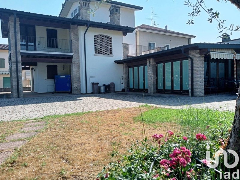 Villa en Desenzano del Garda