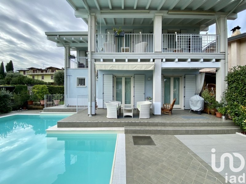 Вилла в Польпенацце-дель-Гарда