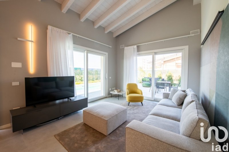 Villa a Desenzano del Garda