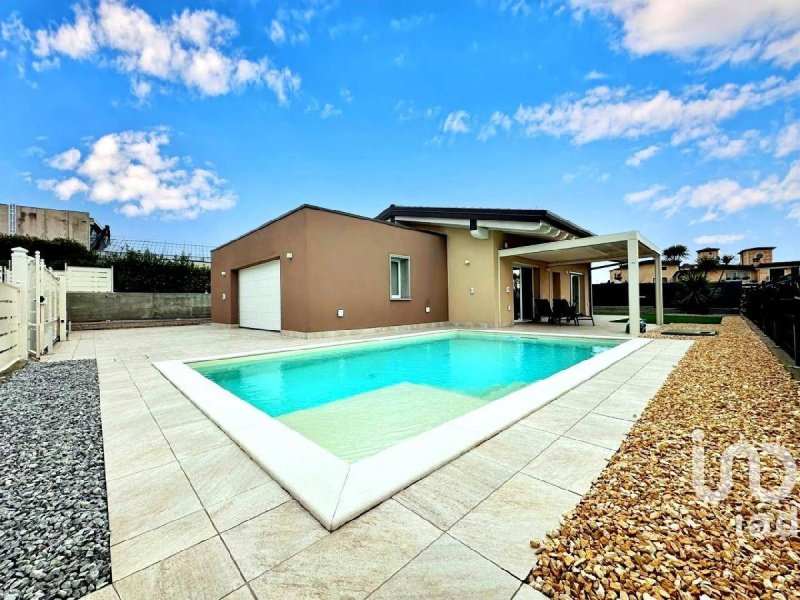 Villa i Desenzano del Garda