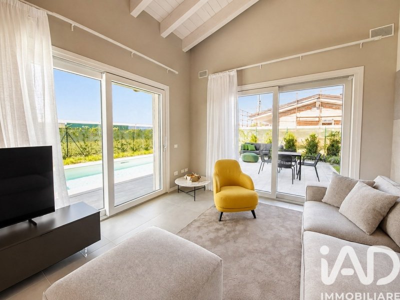 Villa i Lonato del Garda