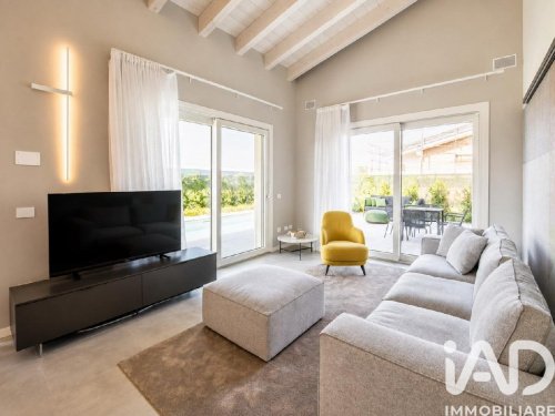 Villa i Lonato del Garda