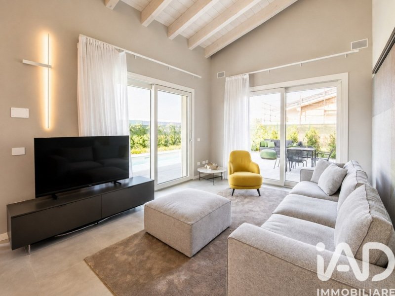 Villa in Padenghe sul Garda