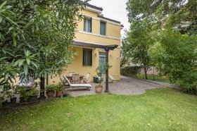 Vrijstaande woning in Vicenza