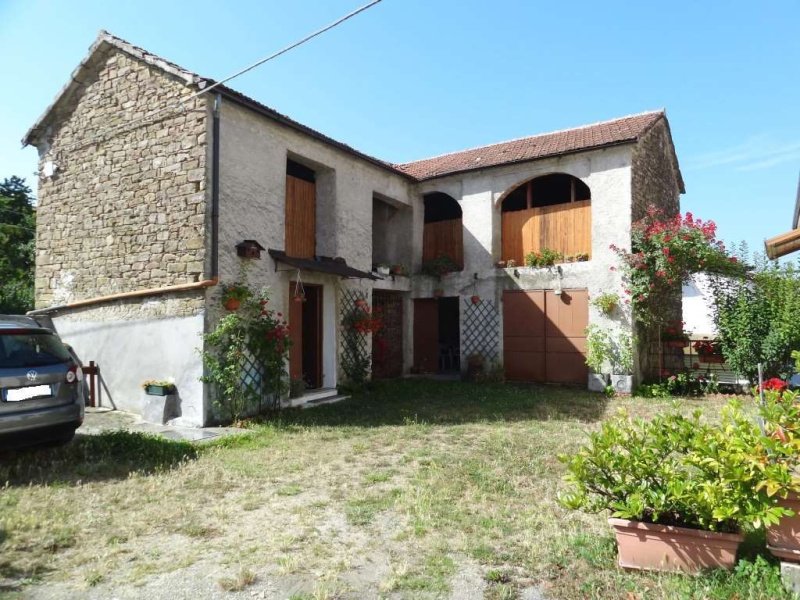 Semi-detached house in Piana Crixia