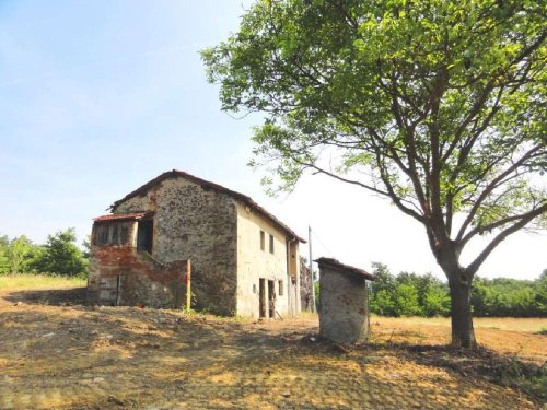 Ferme à Cairo Montenotte