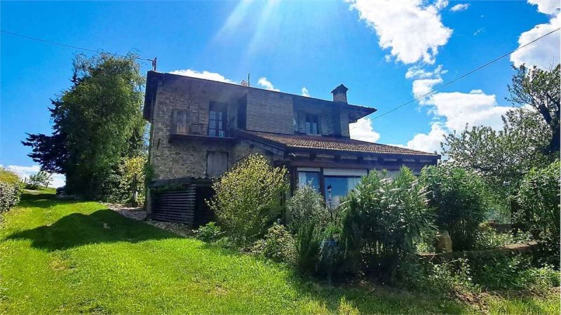 Farmhouse in Niella Belbo