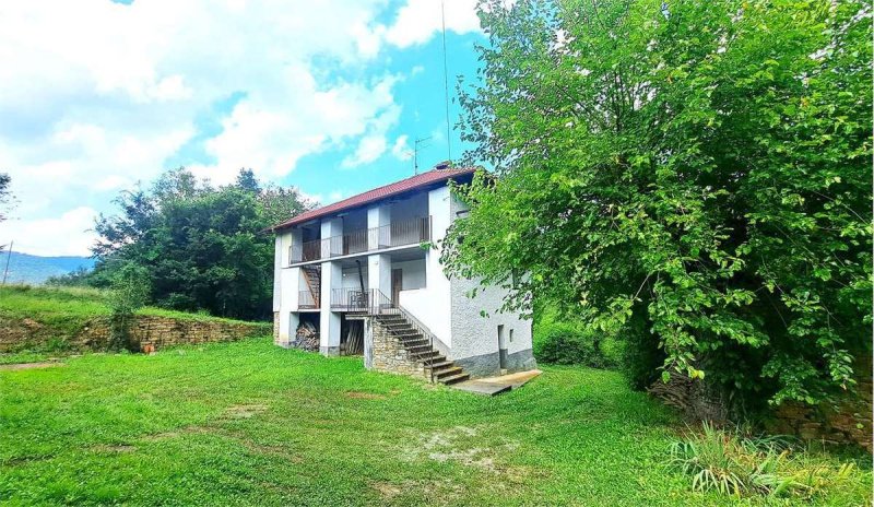 Bauernhaus in Monesiglio