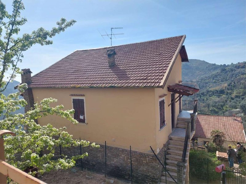 Detached house in Sanremo