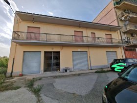 Vrijstaande woning in Cassano allo Ionio