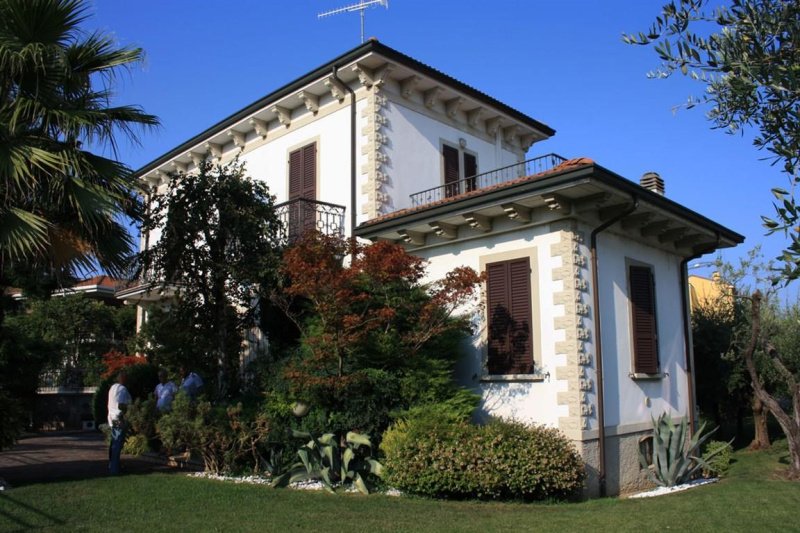 Villa i Desenzano del Garda