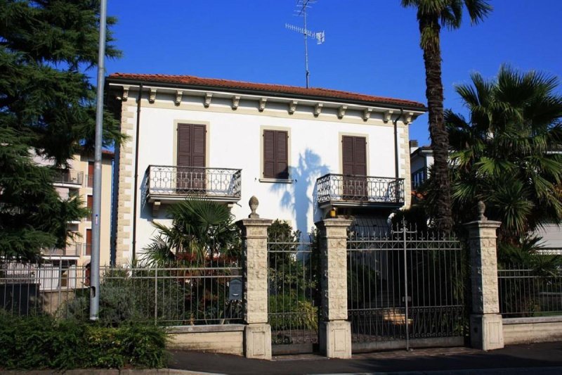 Villa i Desenzano del Garda