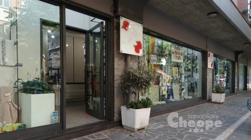 Local commercial à Chieti