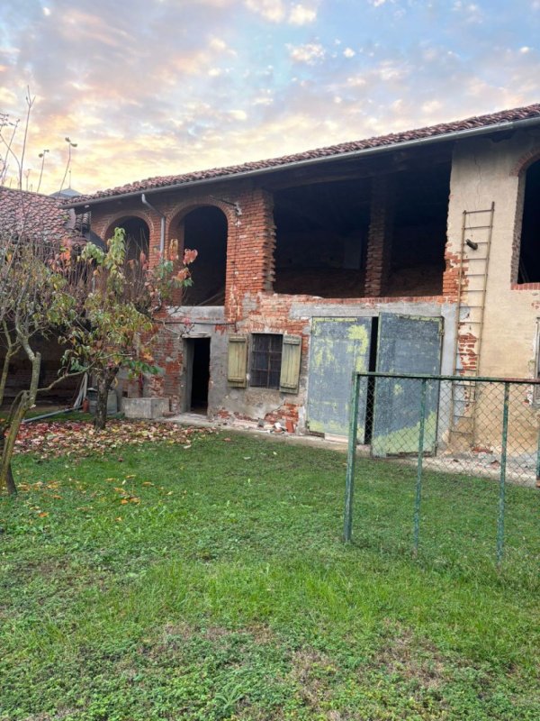 Maison de campagne à Villafranca d'Asti