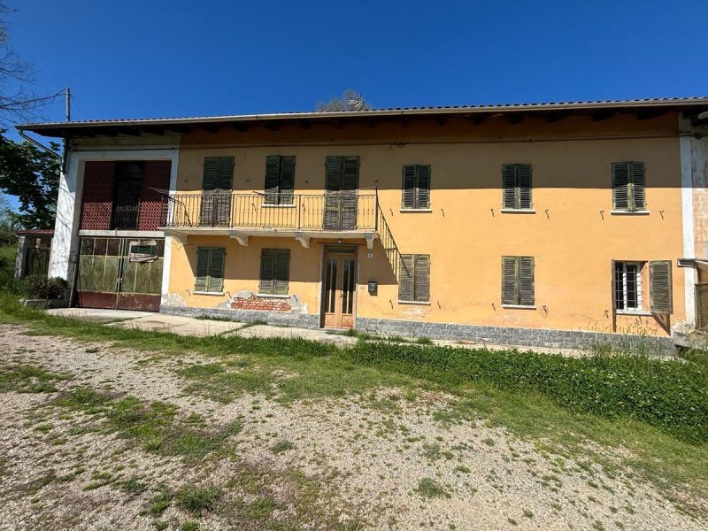 Landhaus in Roatto