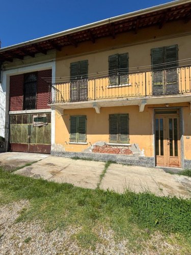 Landhaus in Roatto