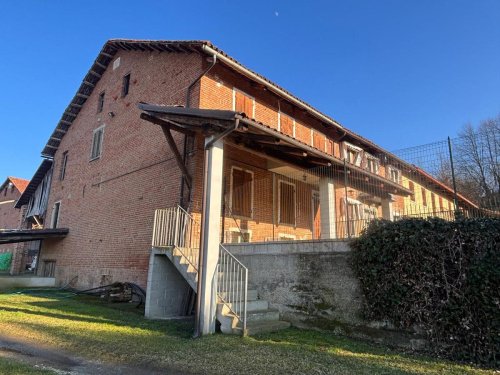 Casa de campo en Villafranca d'Asti