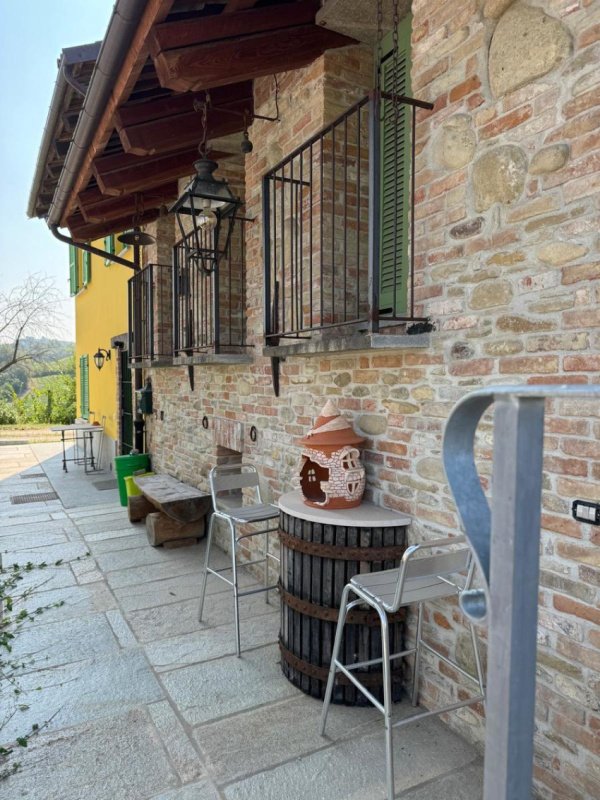 Vrijstaande woning in Monforte d'Alba