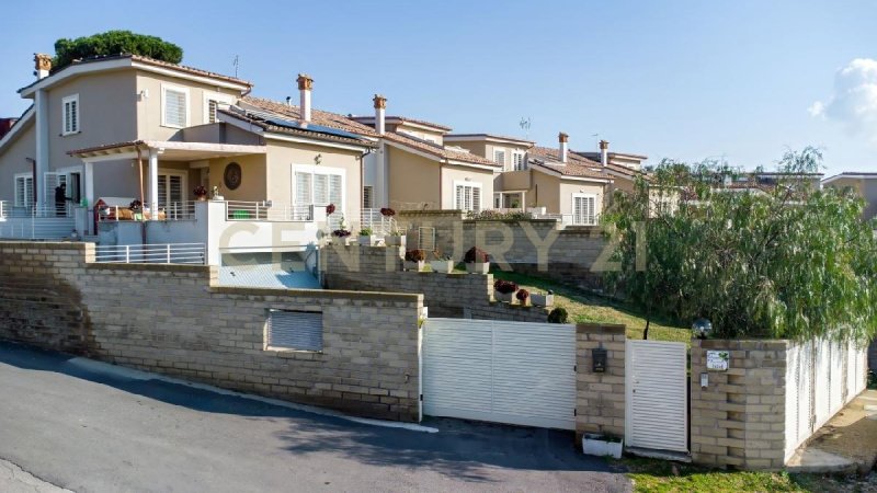 Villa in Ardea