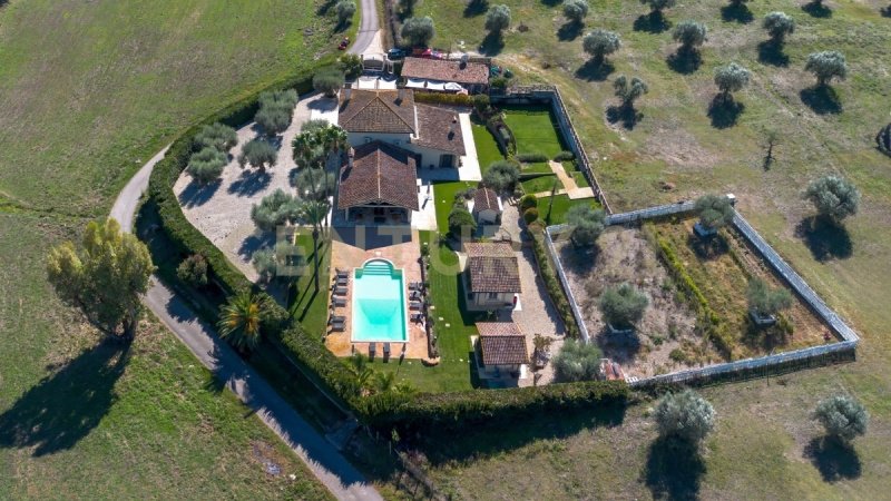 Klein huisje op het platteland in Roma