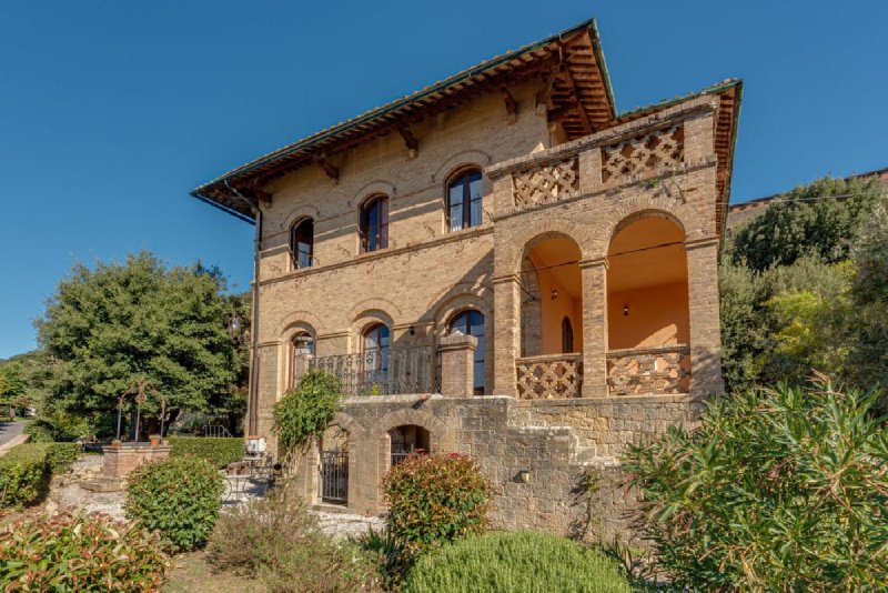 Casa en Volterra