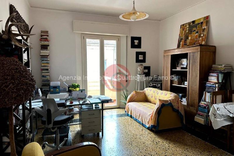 Apartamento em Fano