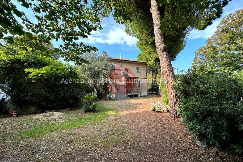 Vrijstaande woning in Fano