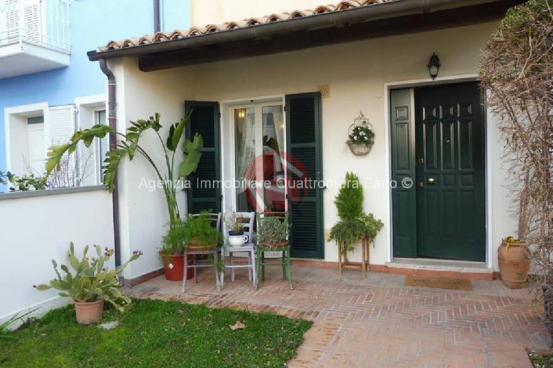 Terraced house in Fano