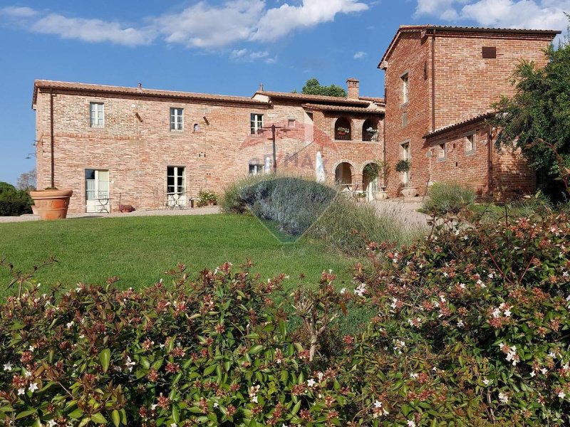 Klein huisje op het platteland in Foiano della Chiana