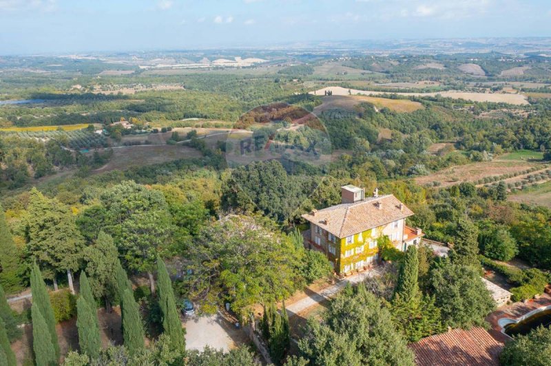 Klein huisje op het platteland in Sarteano