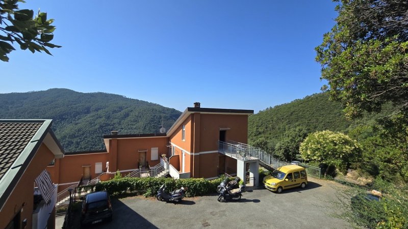 Appartement individuel à Deiva Marina