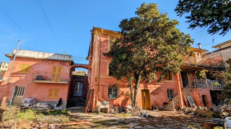 Detached house in Lavagna