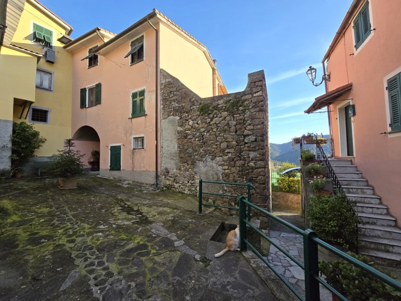 Casa independiente en Deiva Marina