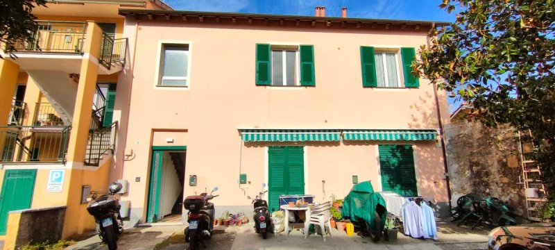 Half-vrijstaande woning in Sestri Levante