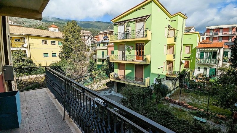 Apartment in Deiva Marina