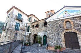 Casa histórica en Sessa Cilento