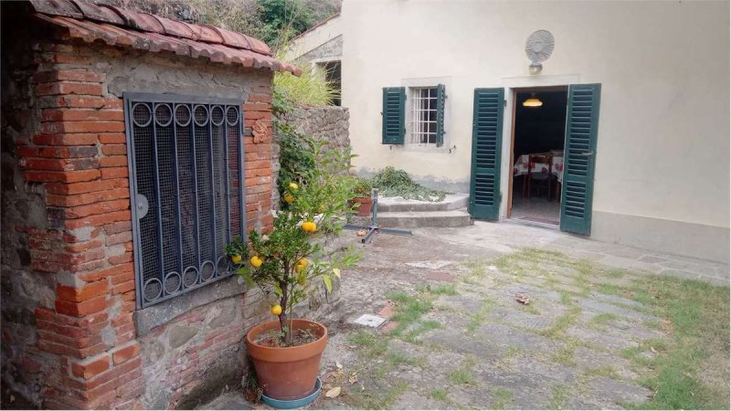 Maison individuelle à Montecatini Terme