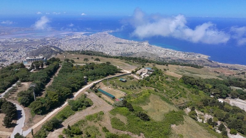 Zakelijk onroerend goed in Erice