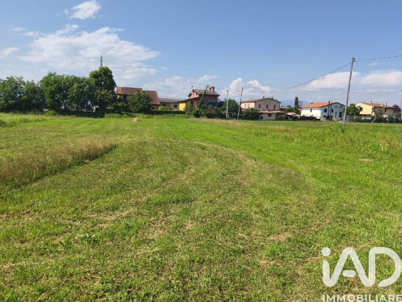 Terreno edificable en Carmignano di Brenta