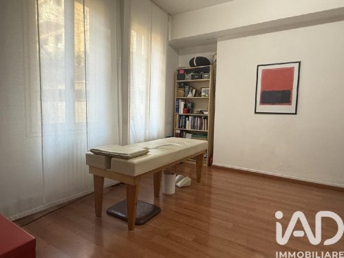 Kommersiell byggnad i Arezzo