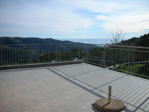 Casa a San Bartolomeo al Mare