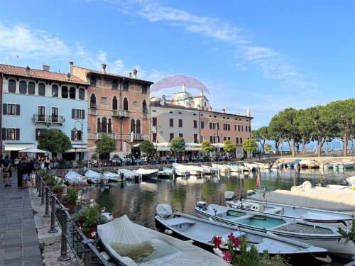 Takvåning i Desenzano del Garda