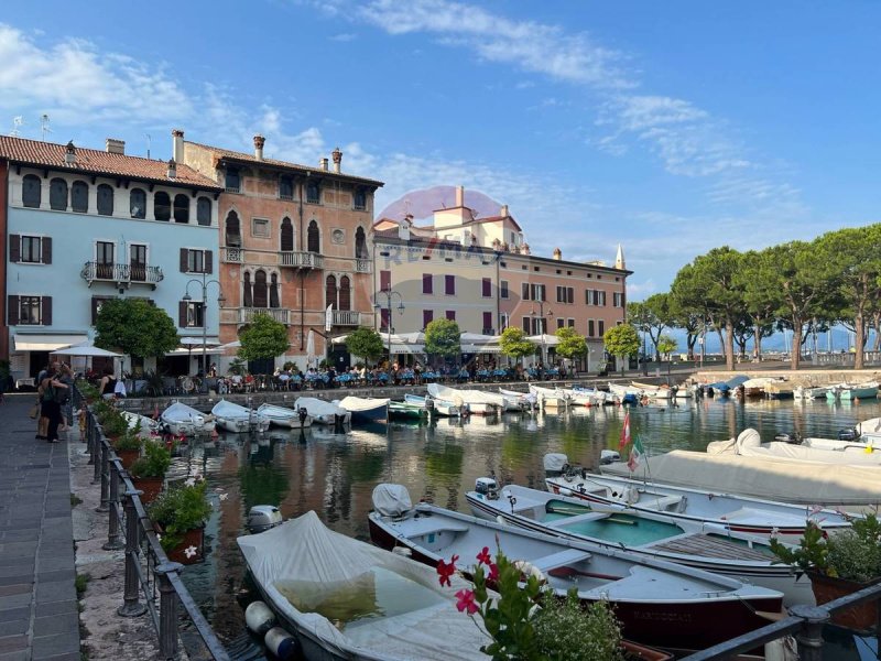 Lägenhet i Desenzano del Garda