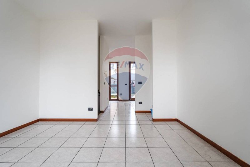 Apartment in Terno d'Isola