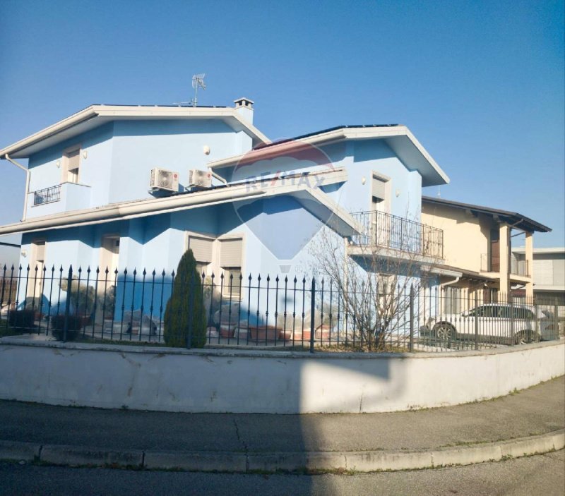 Villa i Visano