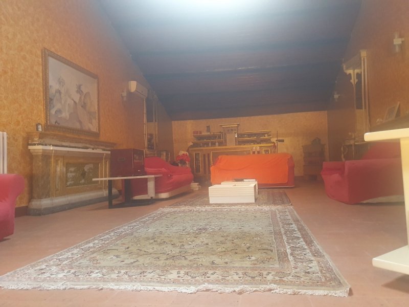 Historic apartment in Imola