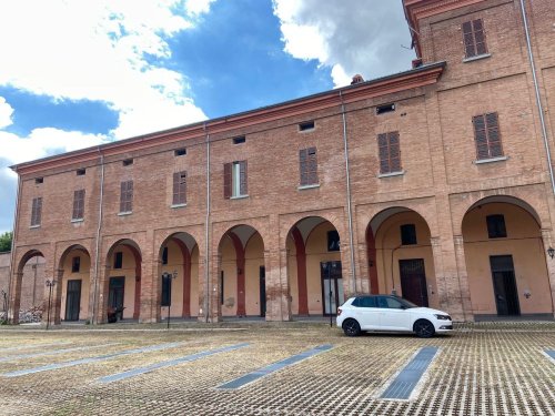 Historisches Appartement in Imola