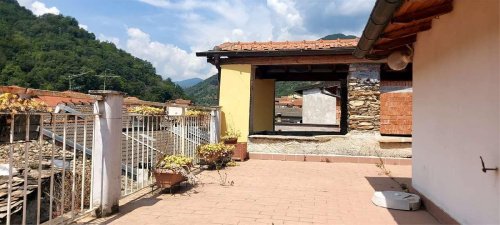 Detached house in Pieve di Teco