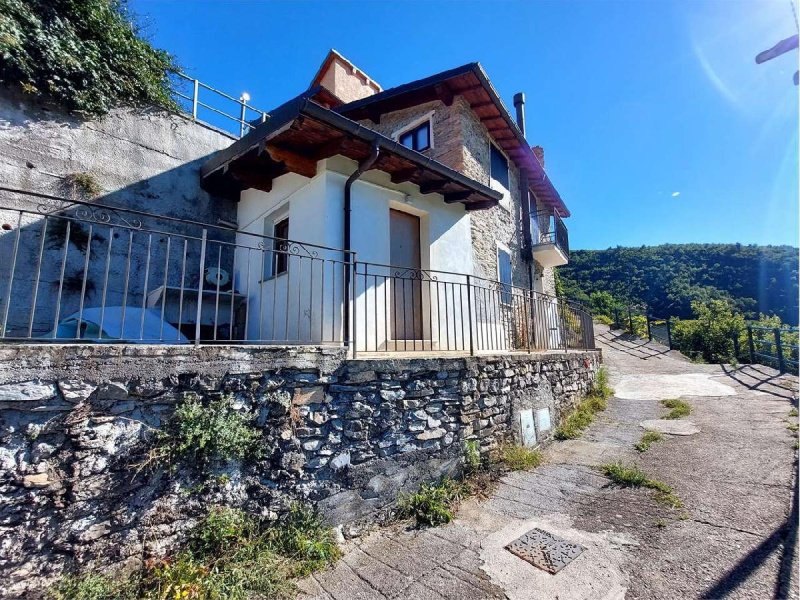 Detached house in Pornassio