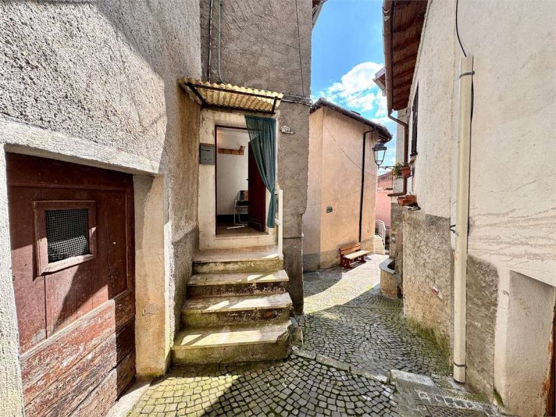 Vrijstaande woning in Montegrosso Pian Latte